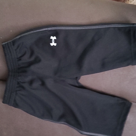 Infant boys size 3 to 6 months Under Armor outfit - Picture 3 of 5
